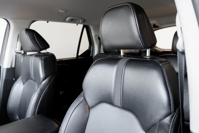 Used 2025 Honda Pilot EX-L image 14