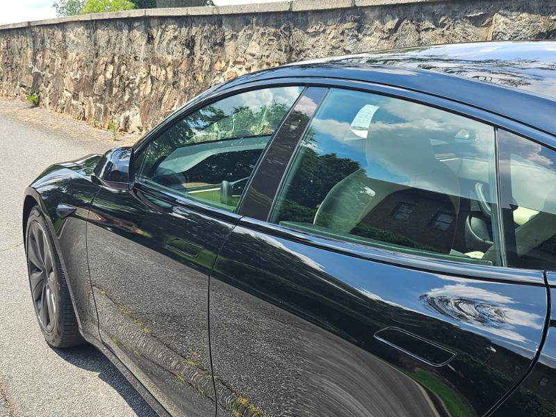 Used 2022 Tesla Model S AWD/4WD image 23