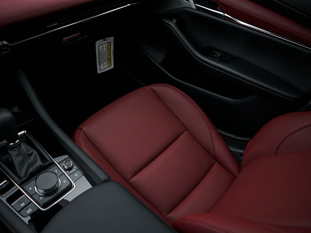 New 2026 MAZDA MAZDA3 Hatchback w/Premium Plus Pkg AWD/4WD image 25