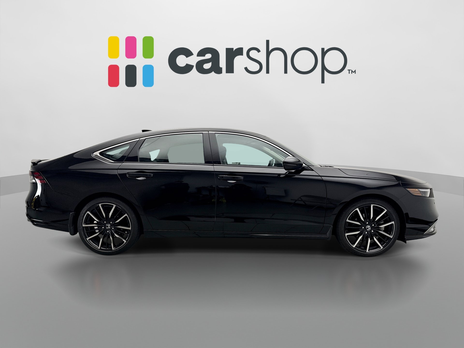 Used 2024 Honda Accord Touring image 6