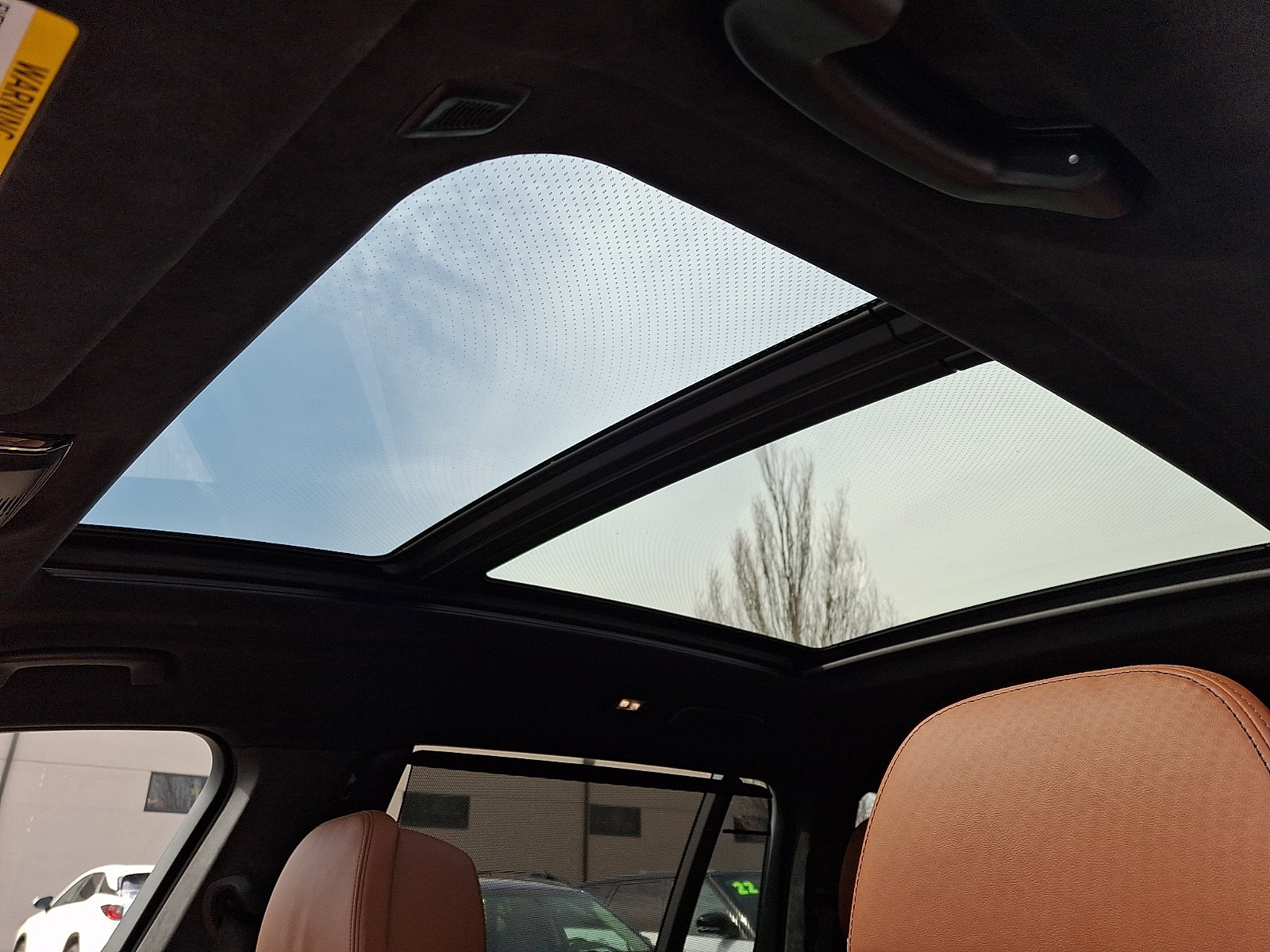 Used 2022 BMW X7 M50i image 14