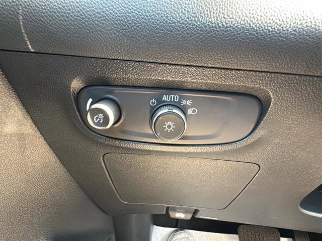 Used 2024 Buick Encore GX Sport Touring w/ Comfort Package image 18