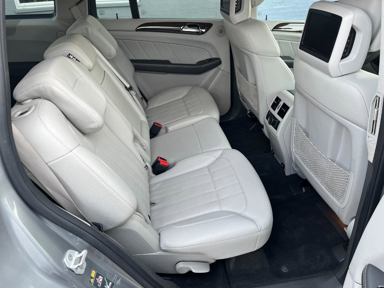 Used 2015 Mercedes-Benz GL 320 GL350 BlueTEC w/ Premium I Package image 23