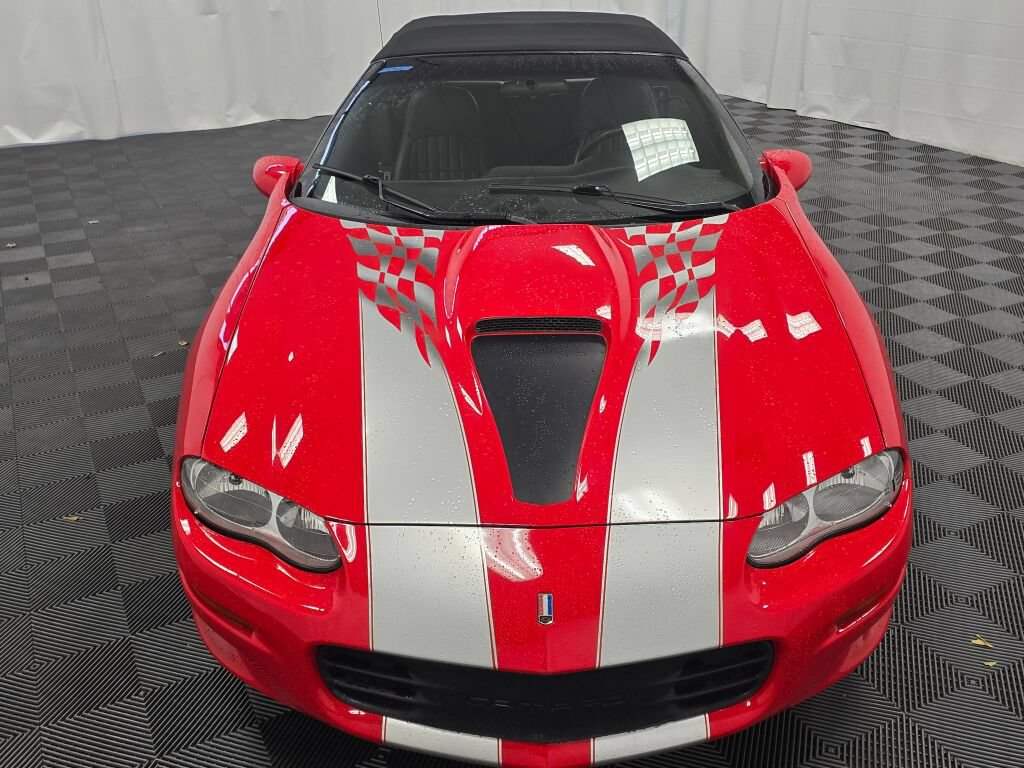 Used 2002 Chevrolet Camaro Z28 w/ SS Performance/Appearance Pkg RWD image 9