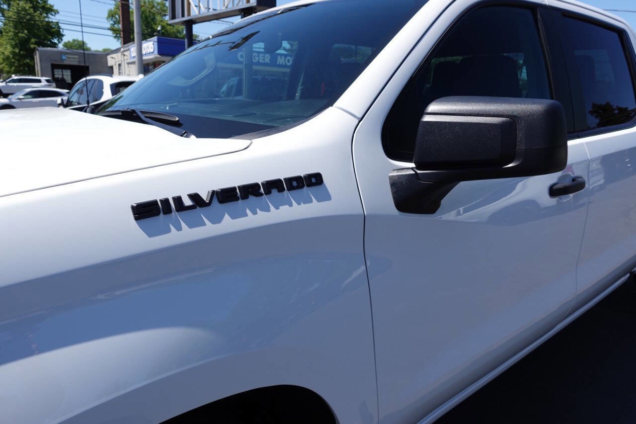 Used 2024 Chevrolet Silverado 1500 W/T w/ WT Value Package AWD/4WD image 9