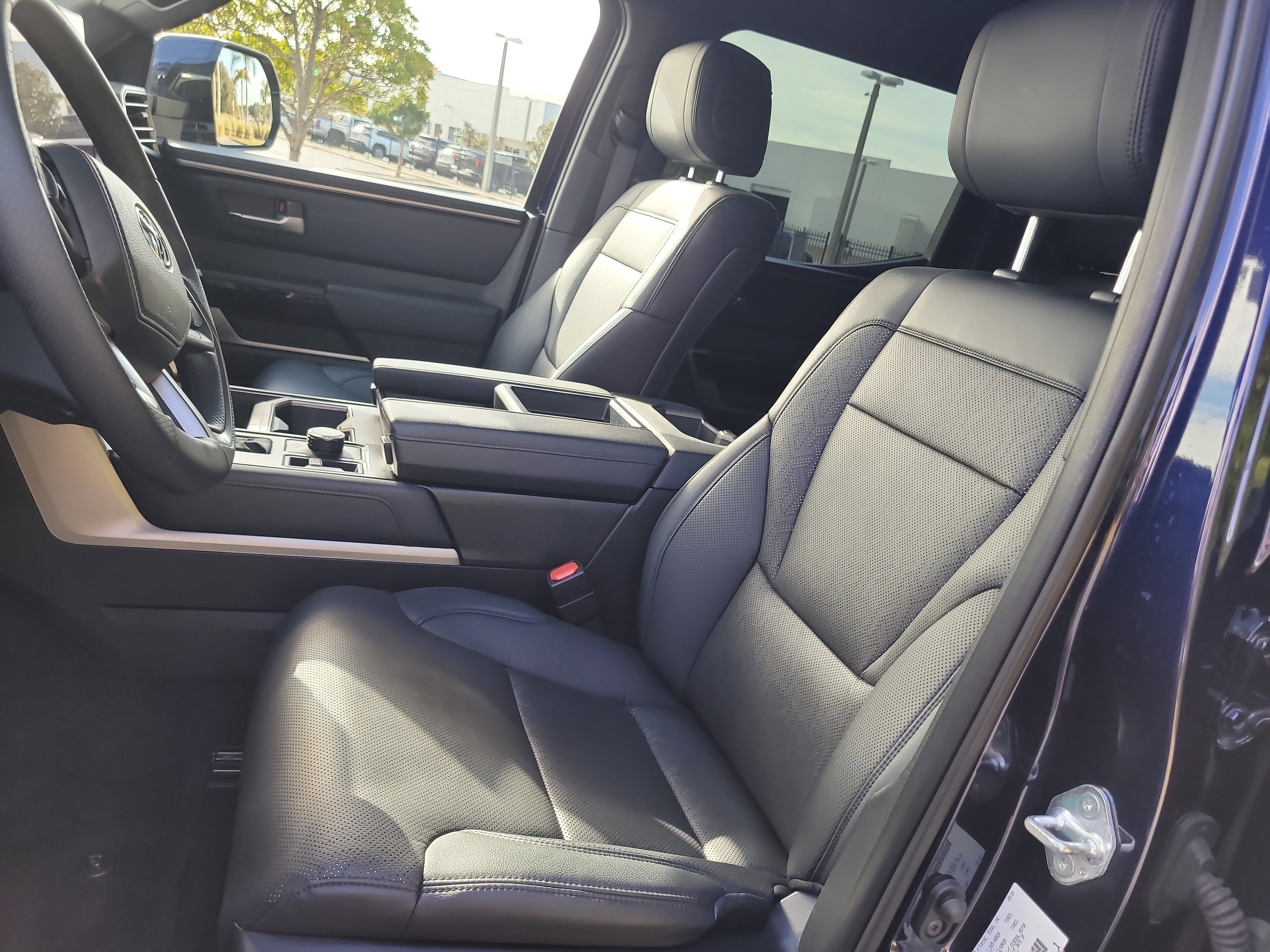 Used 2025 Toyota Tundra Limited image 22