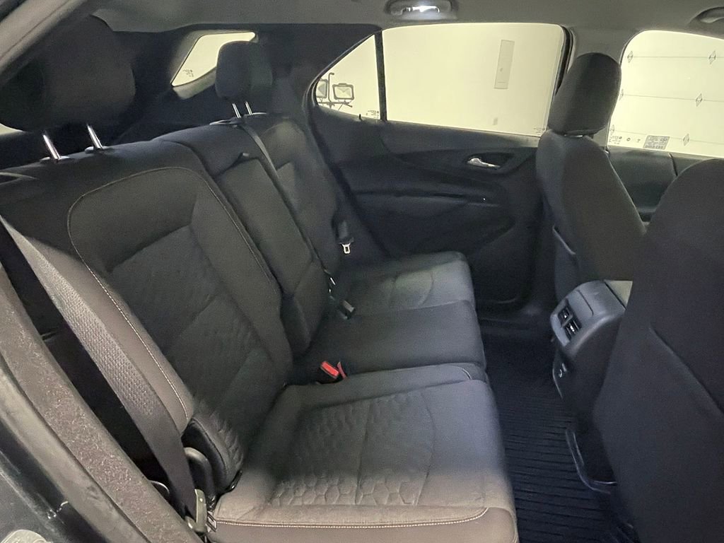 Used 2021 Chevrolet Equinox LT image 23