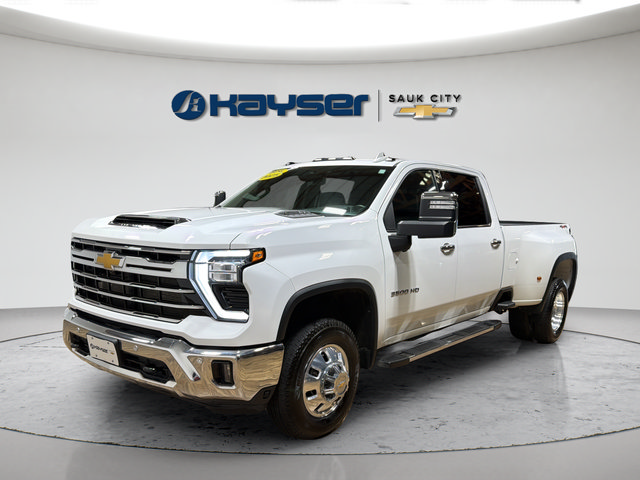Certified 2025 Chevrolet Silverado 3500 LTZ w/ LTZ Convenience Package AWD/4WD image 3