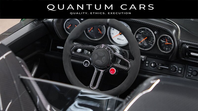 Used 1995 Porsche 911 Carrera RWD image 16