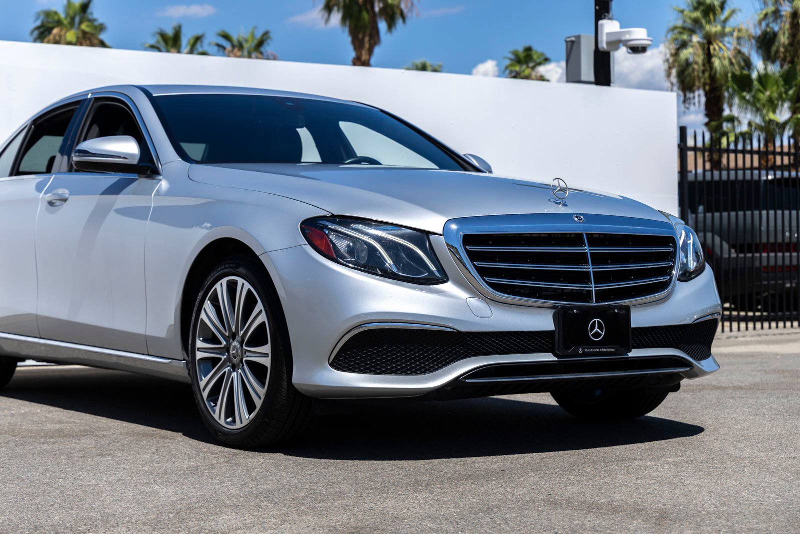 Used 2019 Mercedes-Benz E 300 image 8