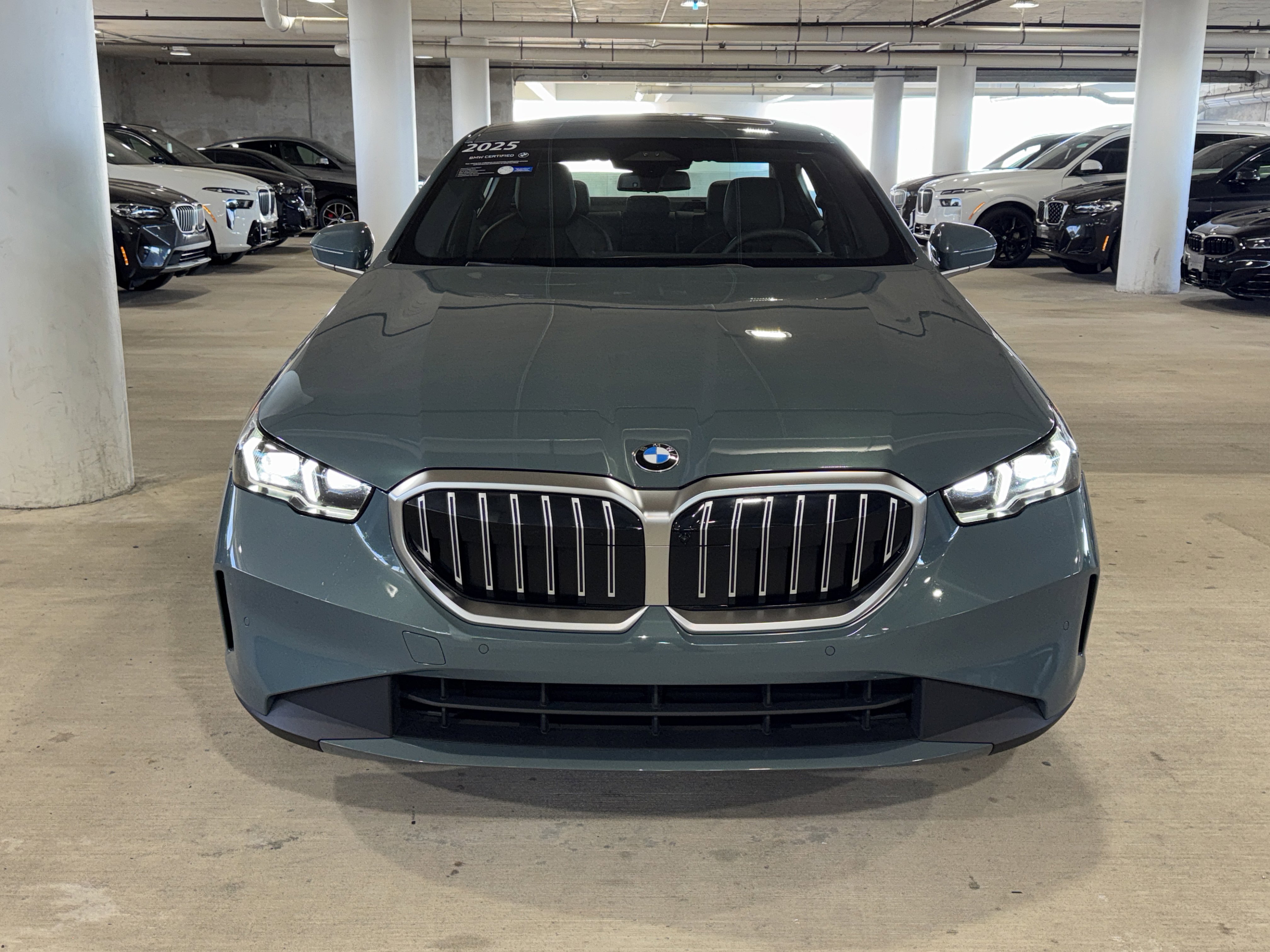 Certified 2025 BMW 530i image 3