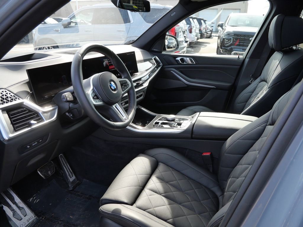 Used 2026 BMW X5 M60i AWD/4WD image 32