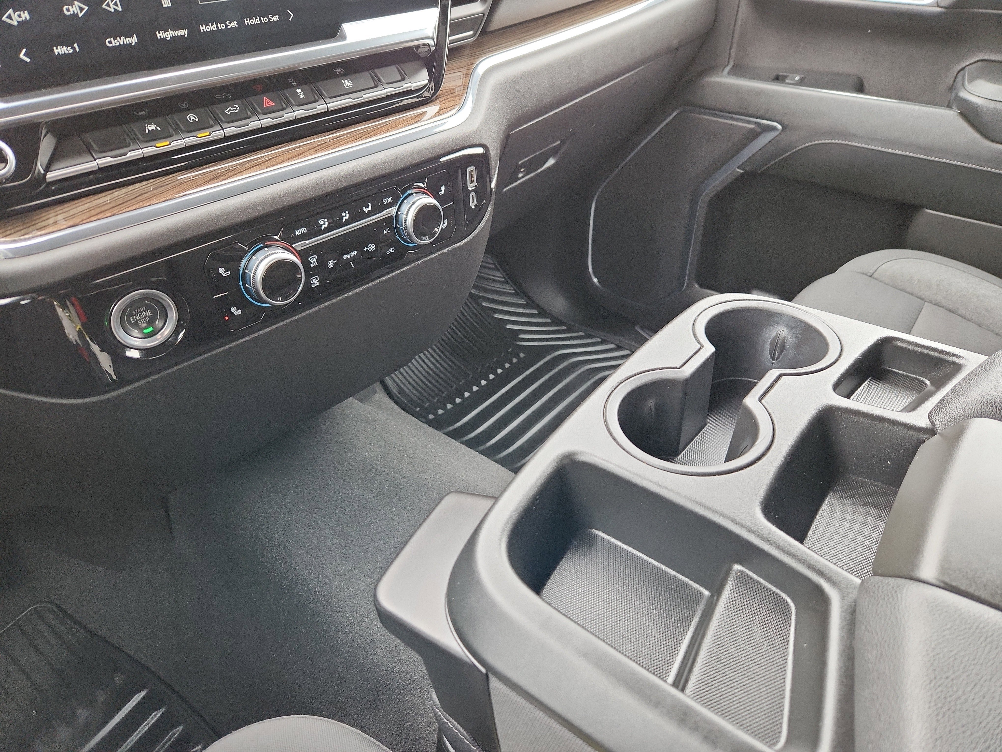 Used 2024 GMC Sierra 1500 Elevation image 21