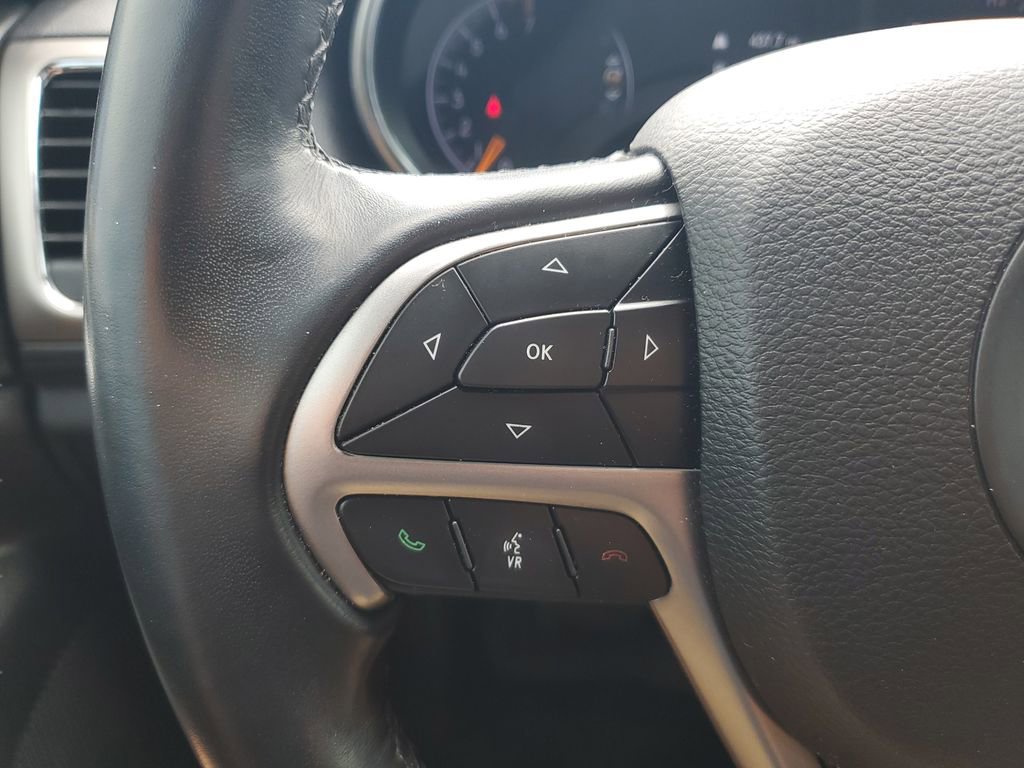 Used 2021 Jeep Grand Cherokee Laredo AWD/4WD image 19