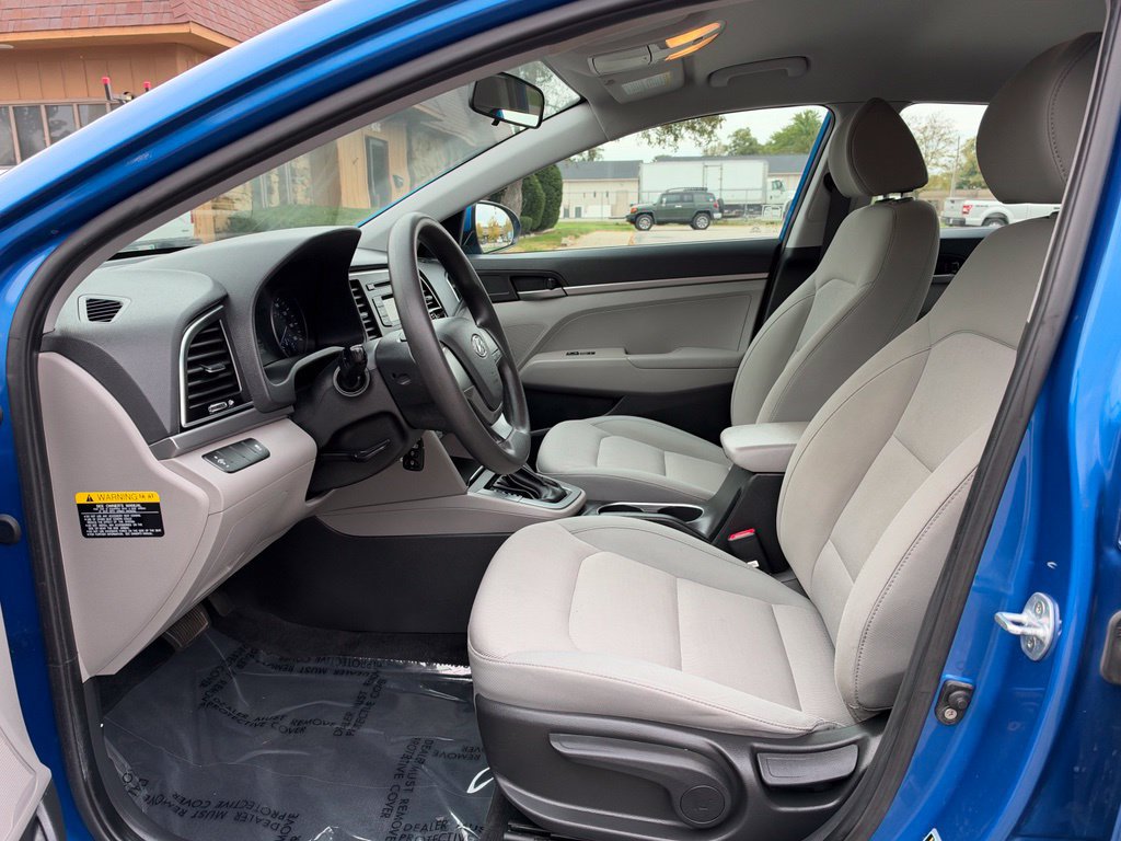 Used 2017 Hyundai Elantra SE FWD image 10