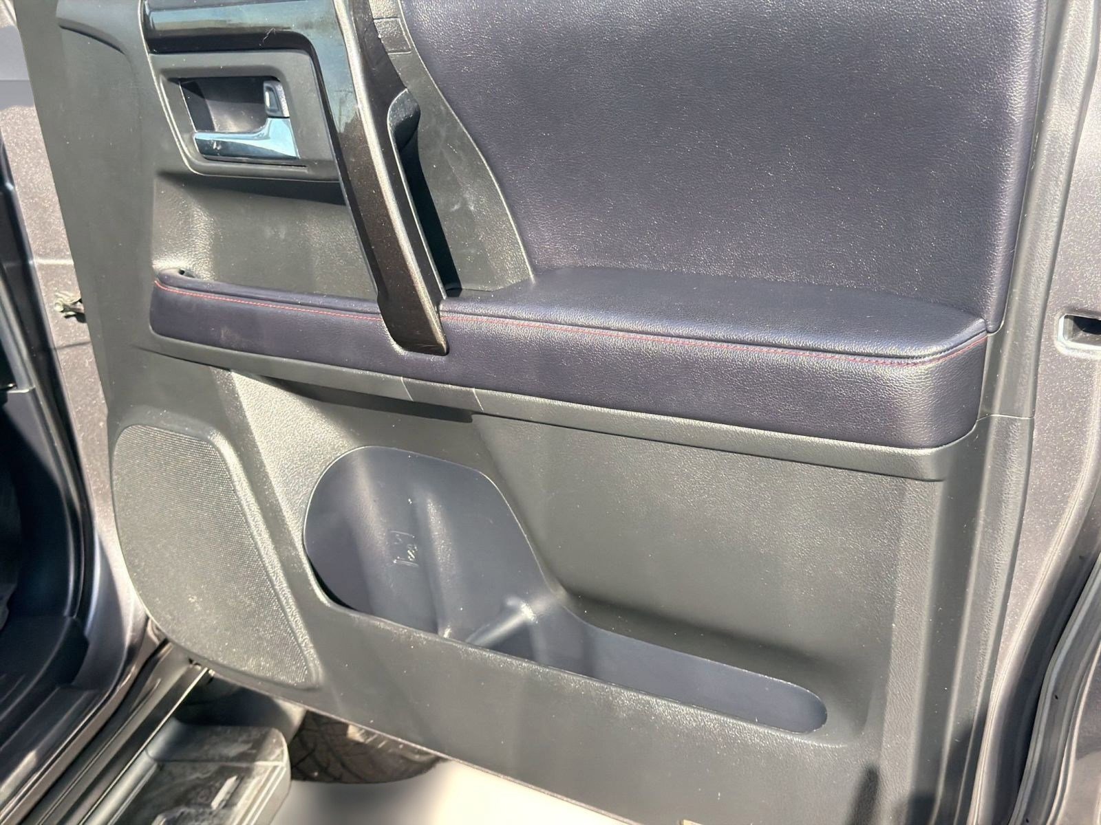 Used 2018 Toyota 4Runner TRD Off-Road Premium image 32