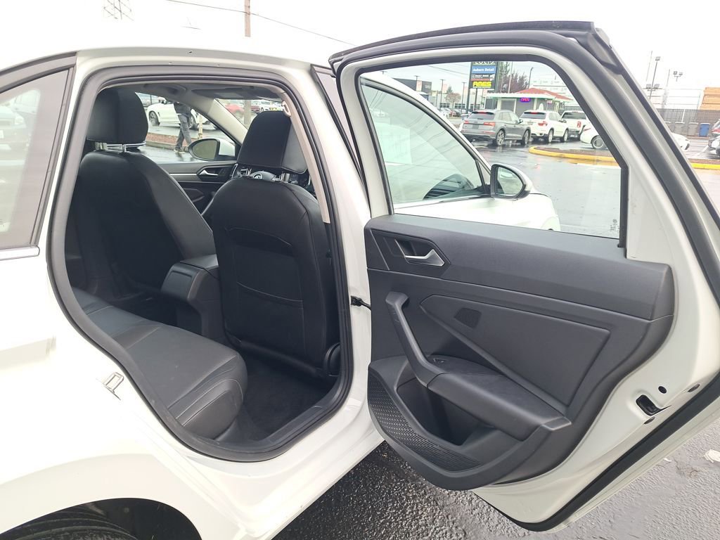 Used 2019 Volkswagen Jetta SE image 15