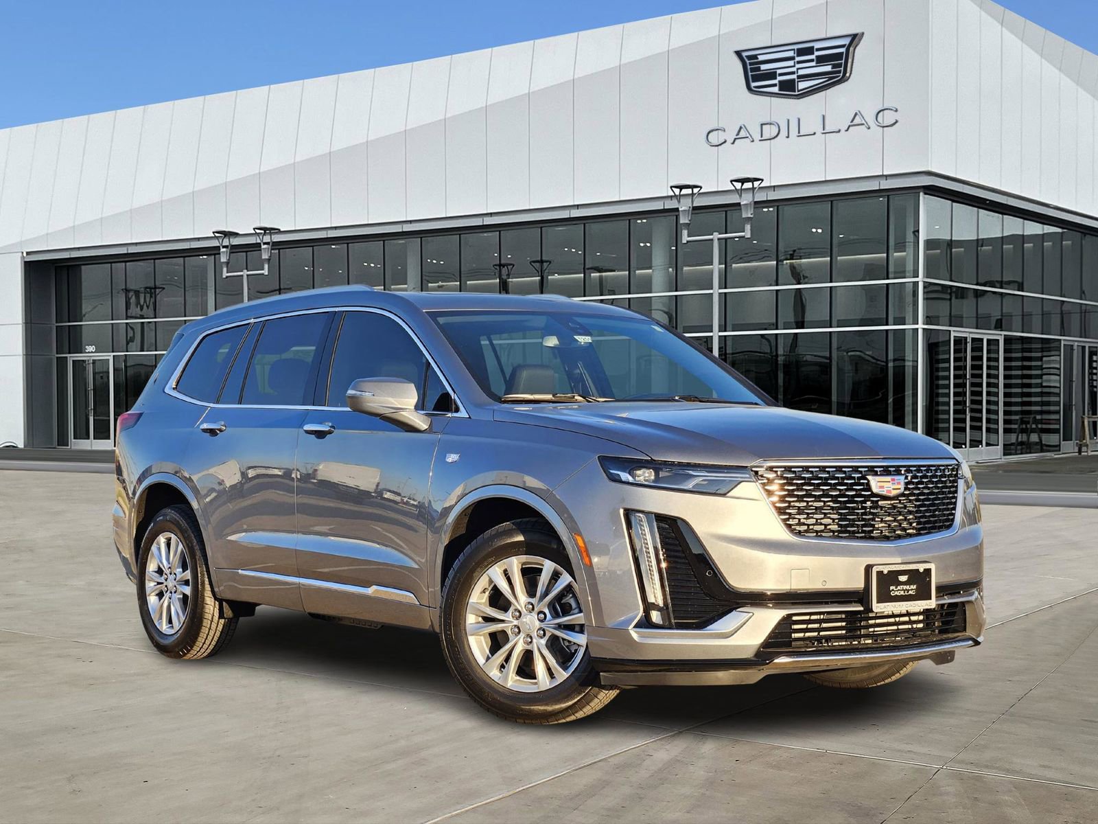 New 2025 Cadillac XT6 Luxury