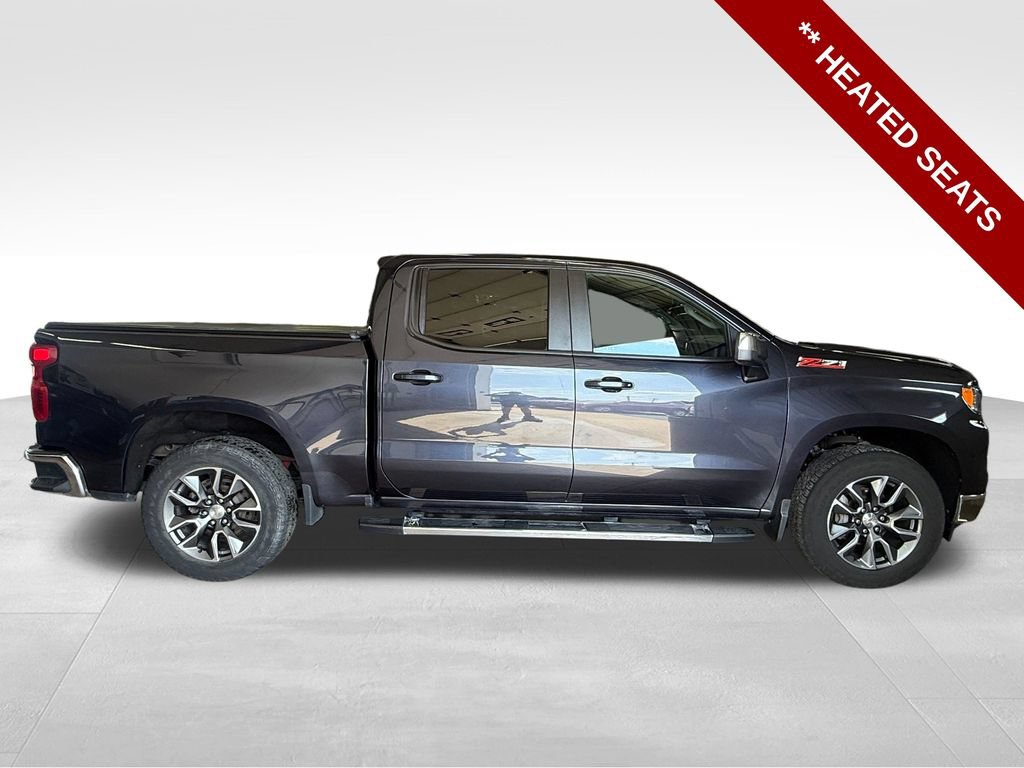 Used 2023 Chevrolet Silverado 1500 LT AWD/4WD image 9