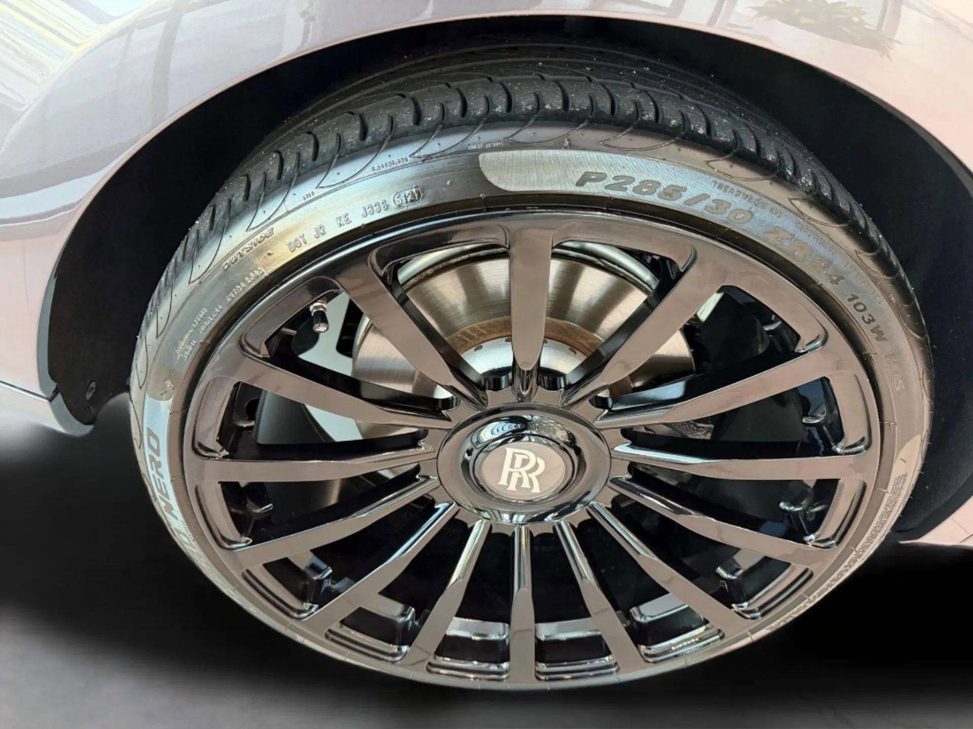 Used 2019 Rolls-Royce Phantom Sedan image 66