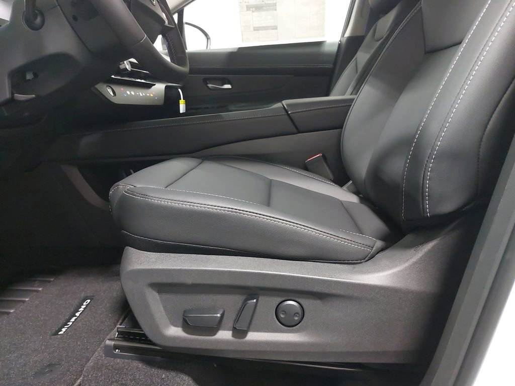 New 2025 Nissan Murano SV image 29