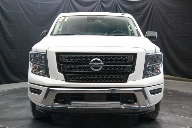 Used 2021 Nissan Titan SV w/ Accessory Utility Package image 4