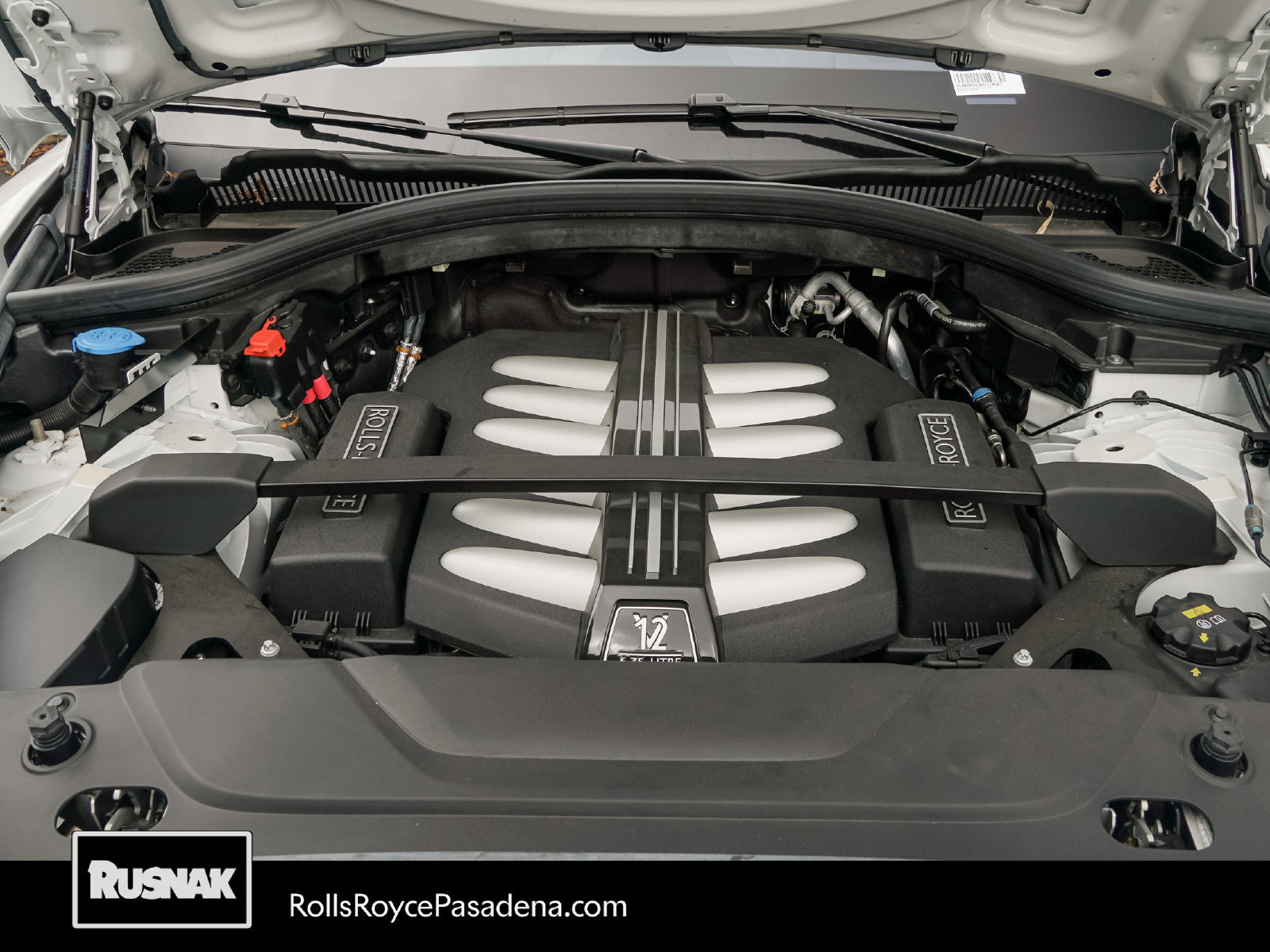 Certified 2019 Rolls-Royce Cullinan AWD/4WD image 37