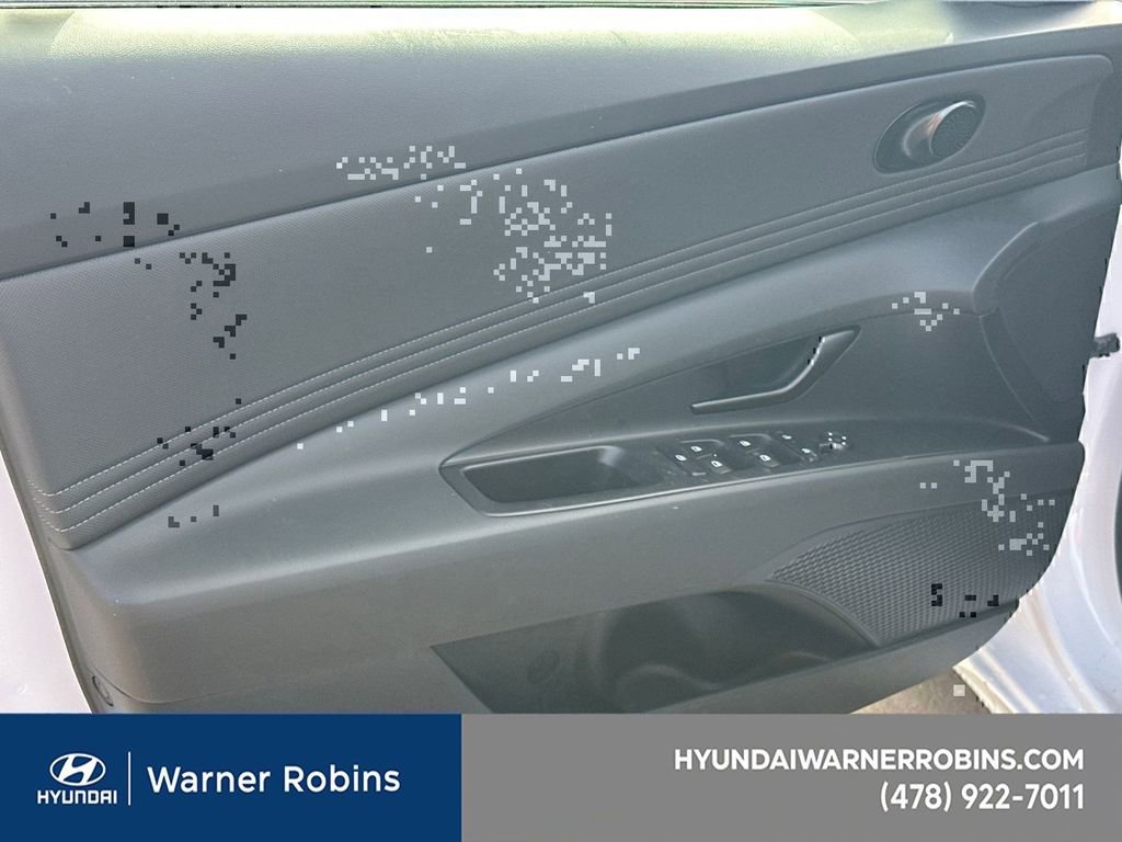 New 2025 Hyundai Elantra Sport image 9