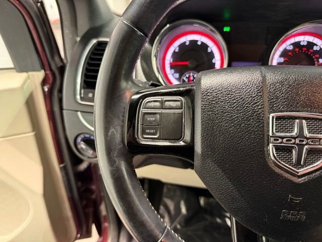 Used 2019 Dodge Grand Caravan SXT FWD image 16