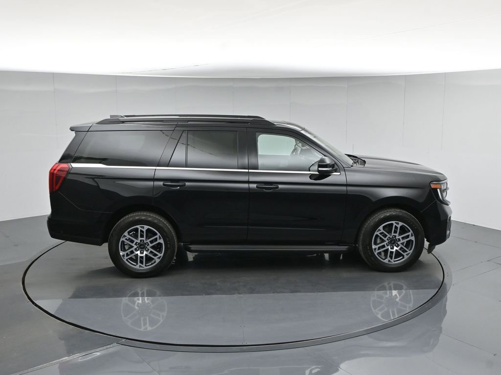 Used 2025 Ford Expedition Active image 46