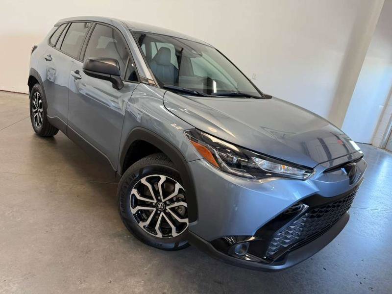 Used 2025 Toyota Corolla Cross AWD Hybrid image 25