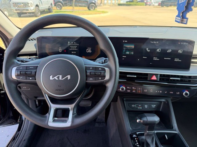Used 2025 Kia K5 LXS FWD image 13