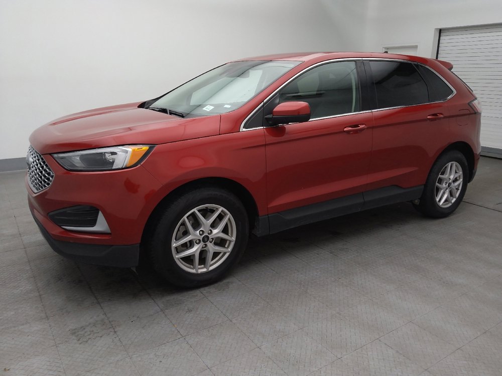 Used 2023 Ford Edge SEL image 2