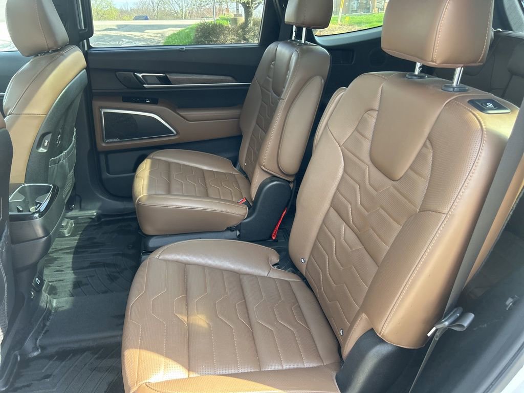 Certified 2020 Kia Telluride SX w/ SX Prestige Package image 25