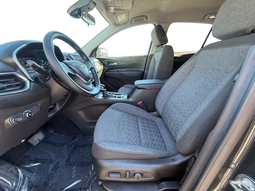 Used 2023 Chevrolet Equinox LT AWD/4WD image 9