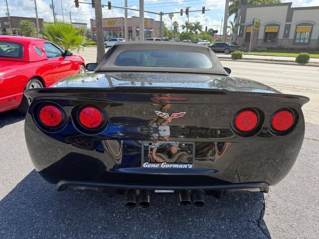 Used 2011 Chevrolet Corvette Convertible w/ Preferred Equipment Group RWD image 2