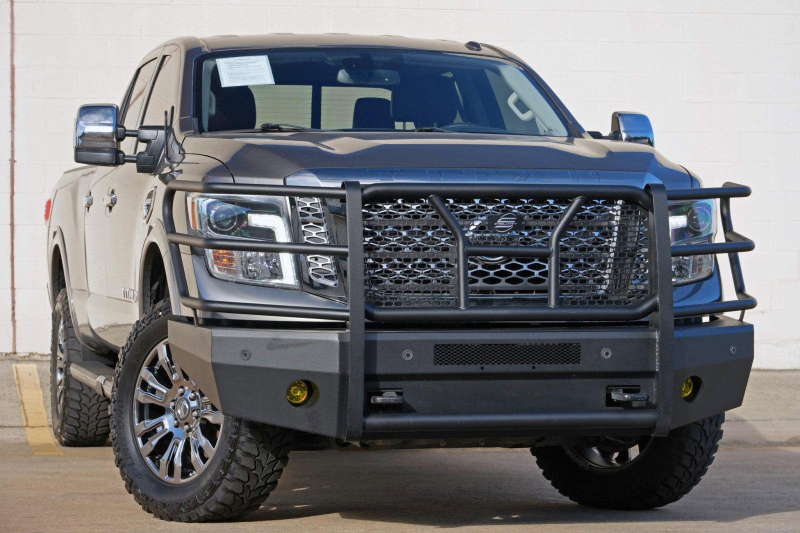 Used 2017 Nissan Titan Platinum Reserve AWD/4WD image 2