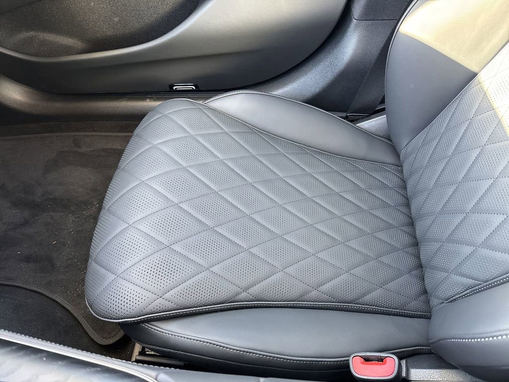 New 2024 Mercedes-Benz E 350 4MATIC Sedan image 28