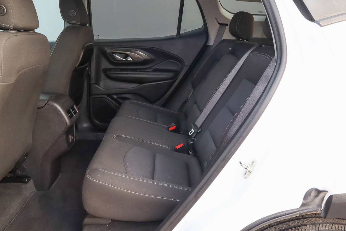 Used 2024 GMC Terrain SLE image 8