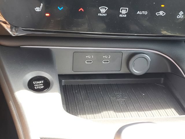 New 2026 Nissan Sentra SV w/ SV Convenience Package FWD image 29