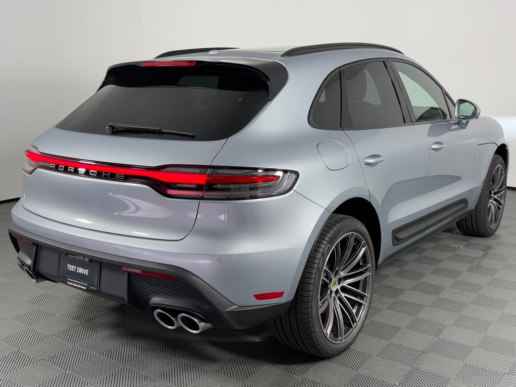 Certified 2026 Porsche Macan AWD/4WD image 7
