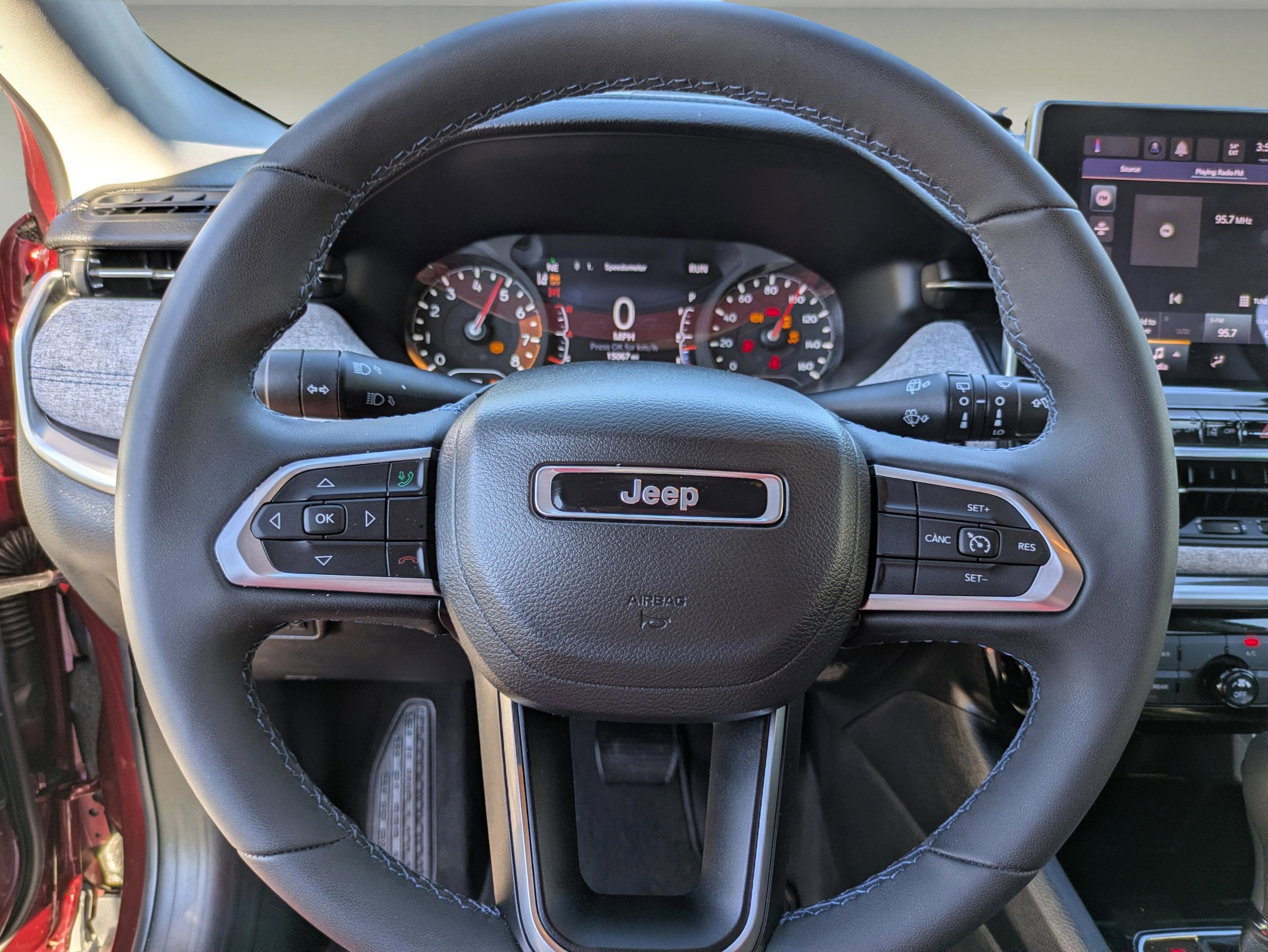 Used 2022 Jeep Compass Latitude FWD image 17
