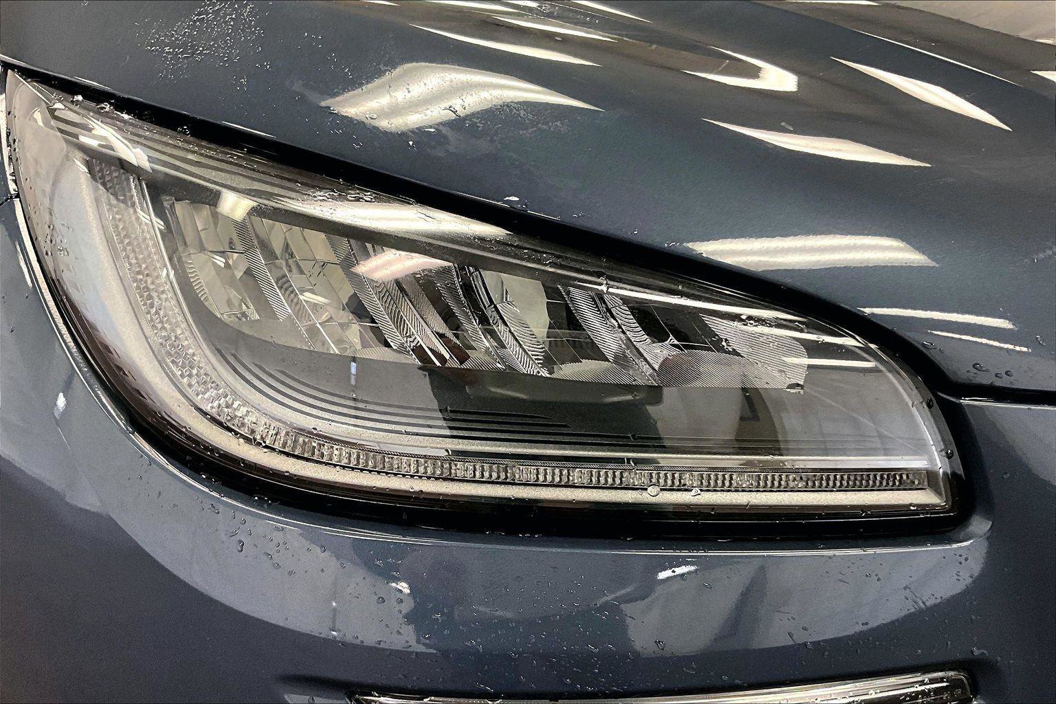 Used 2022 Lincoln Corsair Reserve w/ Equipment Group 201A image 27