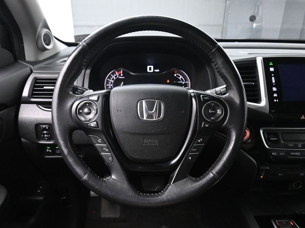 Used 2016 Honda Pilot Touring image 29