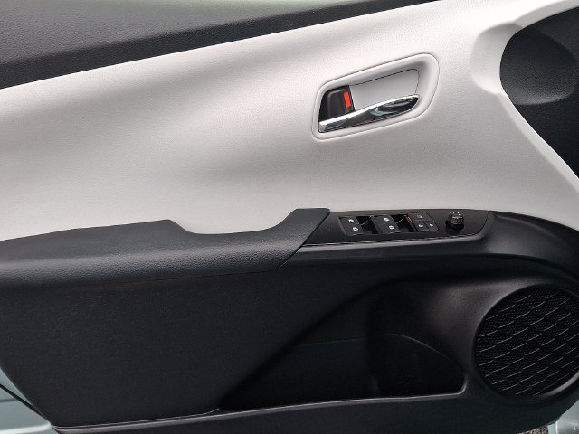 Used 2016 Toyota Prius Two FWD image 12
