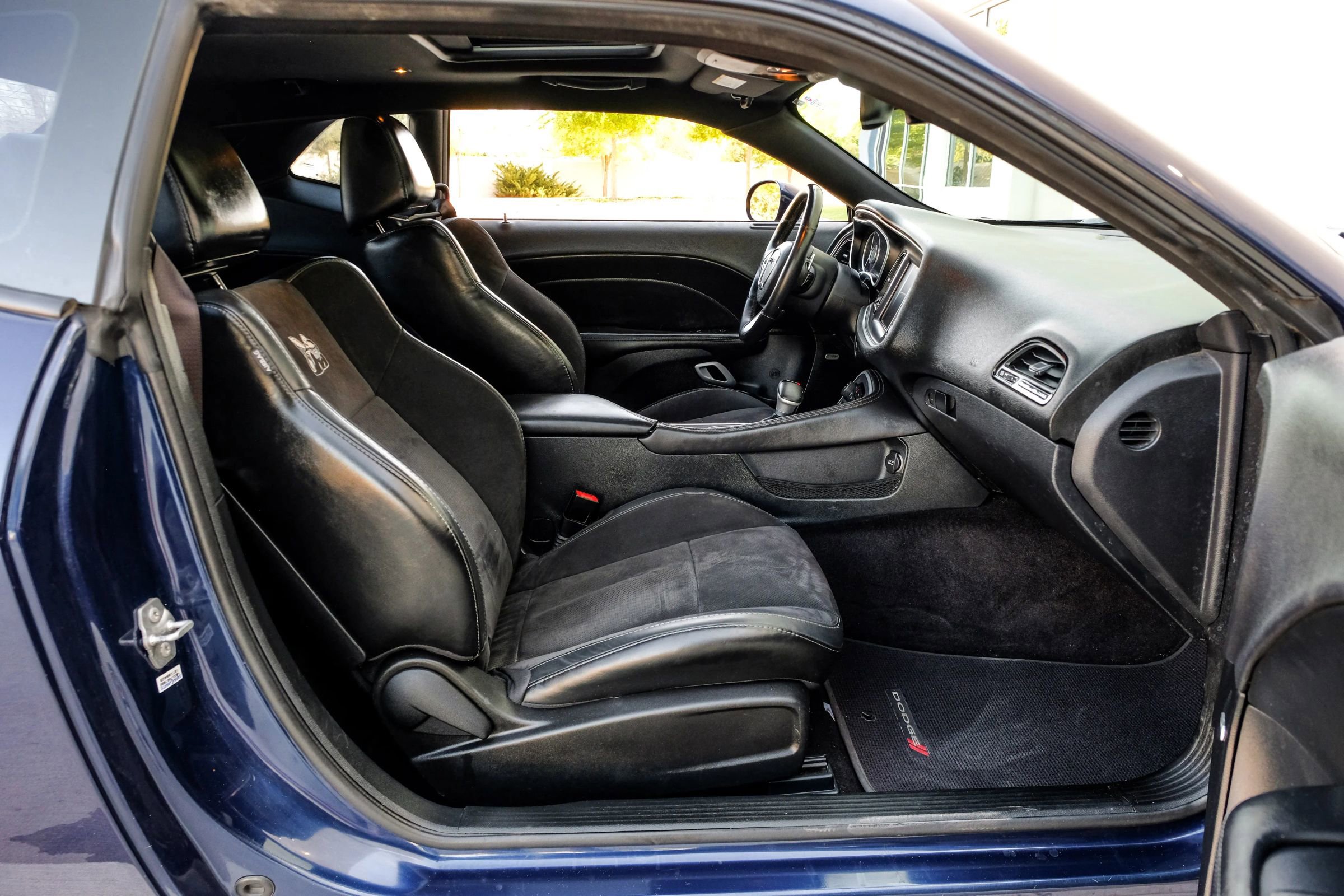 Used 2016 Dodge Challenger R/T Scat Pack w/ Leather Interior Group image 35