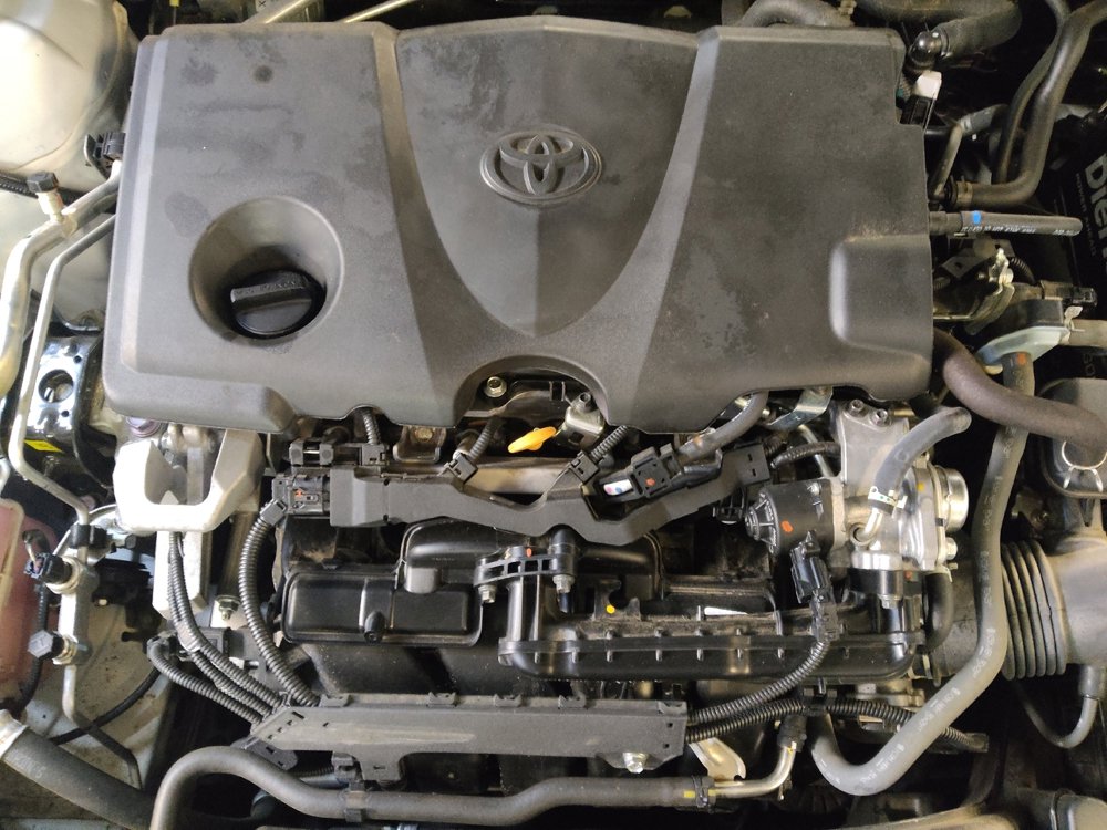 Used 2021 Toyota Camry XLE FWD image 30