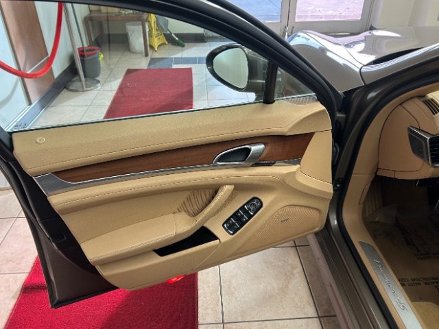 Used 2011 Porsche Panamera 4S AWD/4WD image 9