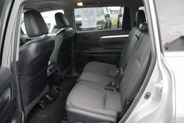 Used 2018 Toyota Highlander Plus image 22