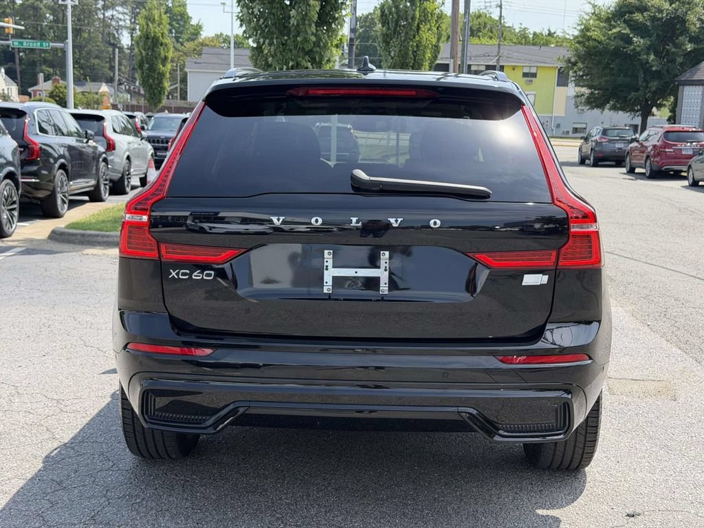 Used 2024 Volvo XC60 T8 Plus AWD/4WD image 21